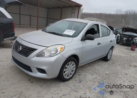 2014 Nissan Versa 1.6 S z USA, uszkodzony, nr VIN 3N1CN7AP1EL855774